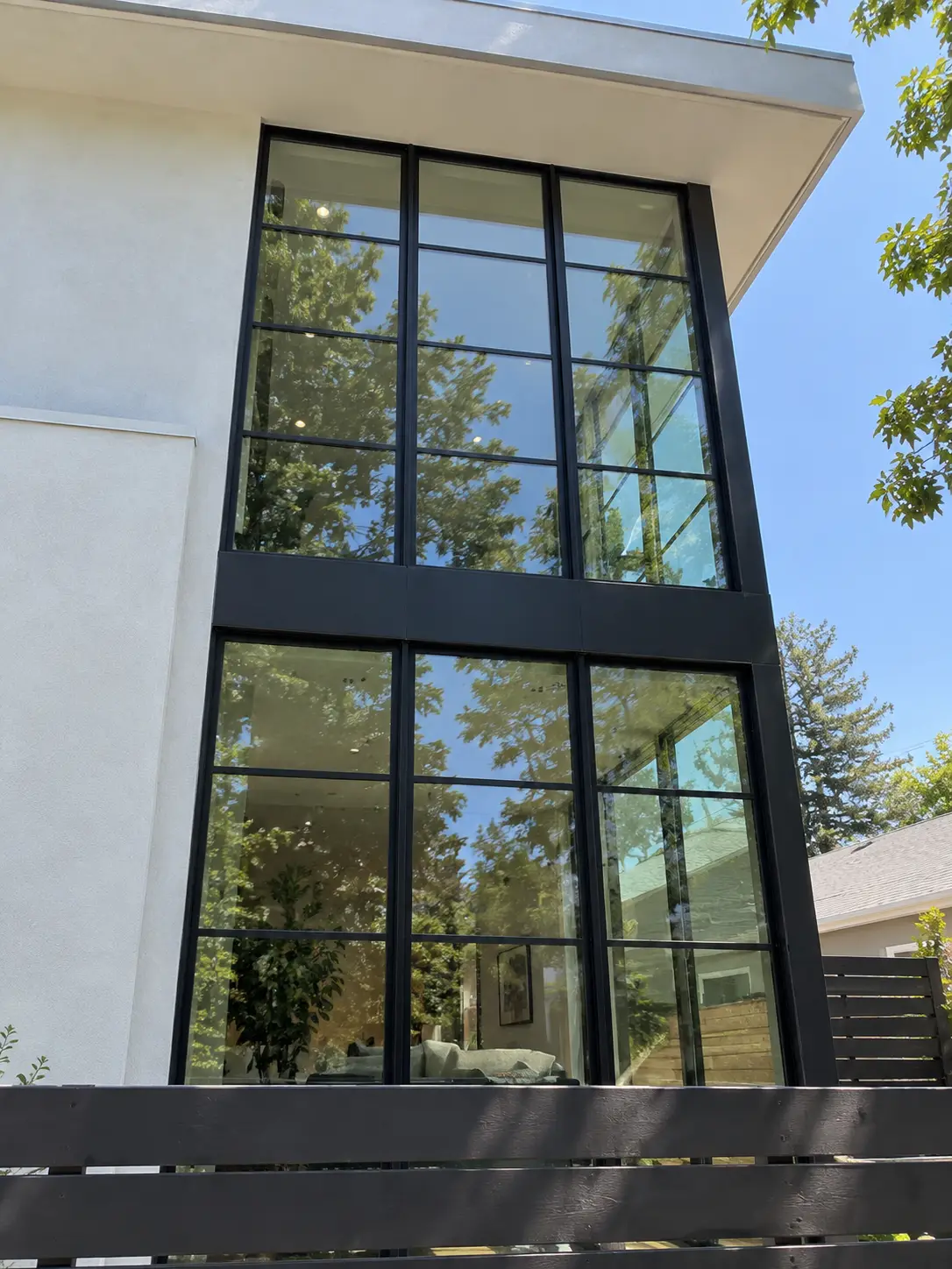 Expansive structural steel window wall